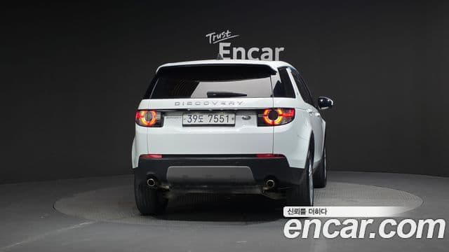 Land Rover Discovery Sport 2.0 TD4 SE, 2019 4