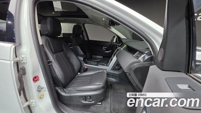 Land Rover Discovery Sport 2.0 TD4 SE, 2019 10