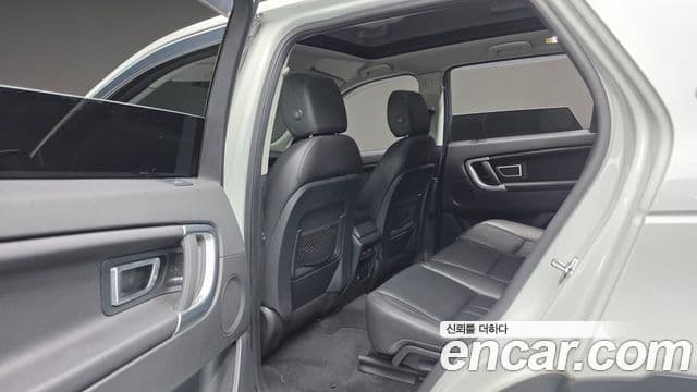 Land Rover Discovery Sport 2.0 TD4 SE, 2019 17