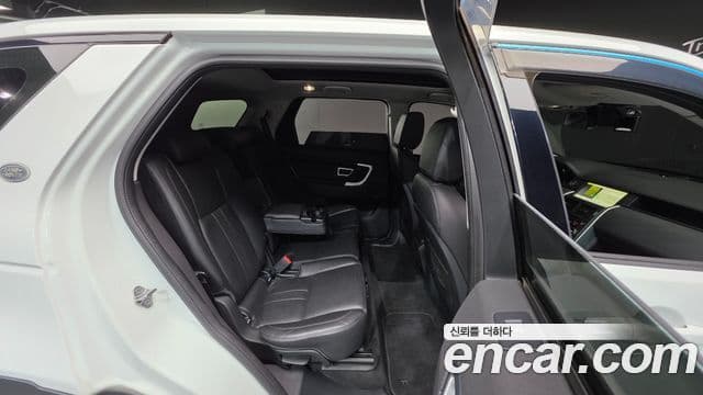 Land Rover Discovery Sport 2.0 TD4 SE, 2019 19