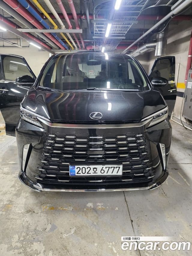 Lexus LM 2세대 Executive, 2025 1