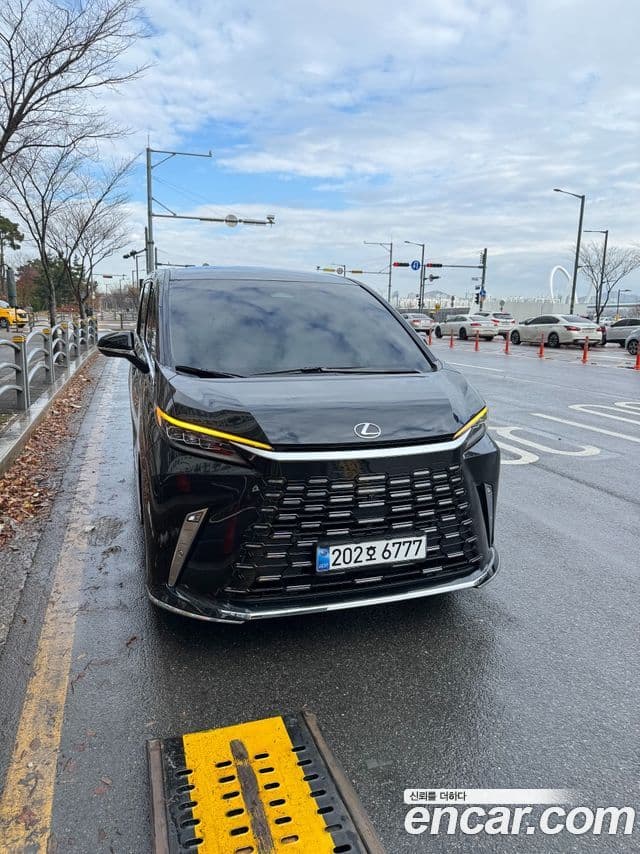 Lexus LM 2세대 Executive, 2025 2