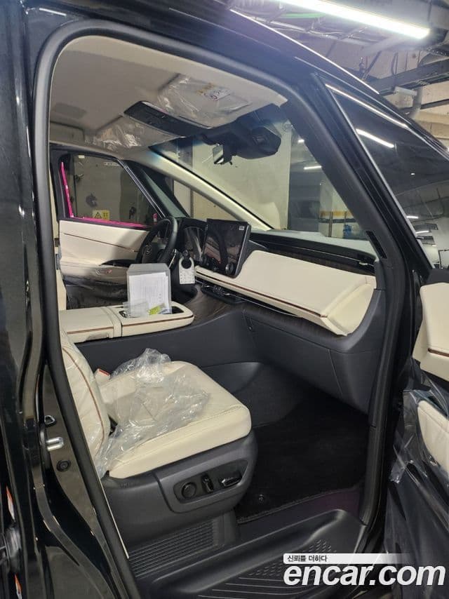 Lexus LM 2세대 Executive, 2025 4
