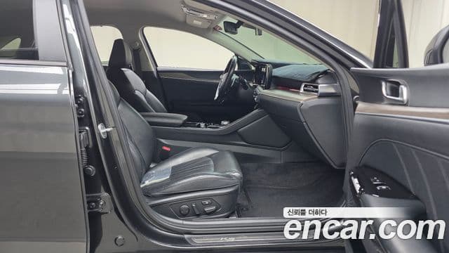 Kia K5 3세대 Signature, 2020 11
