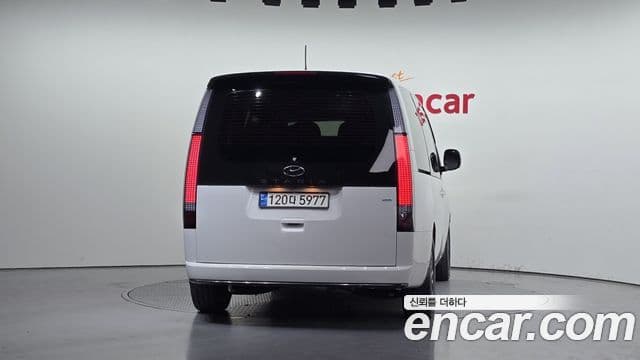 Hyundai Staria Inspiration, 2022 4