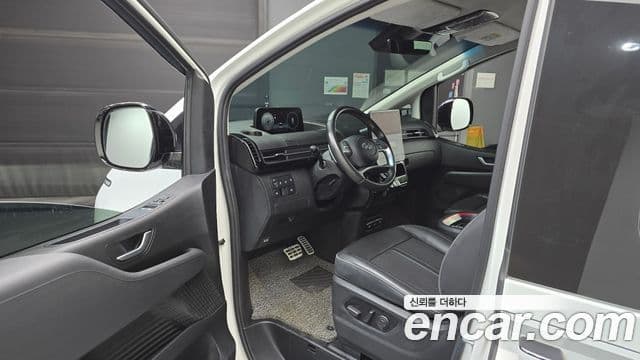 Hyundai Staria Inspiration, 2022 10