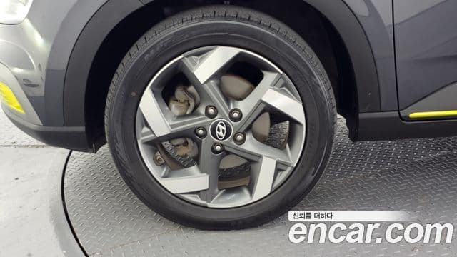 Hyundai Venue 1.6 Flux, 2020 все фото