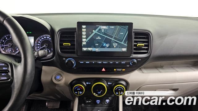 Hyundai Venue 1.6 Flux, 2020 14