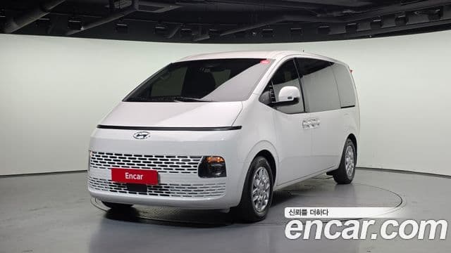 Hyundai Staria Modern, 2022 1