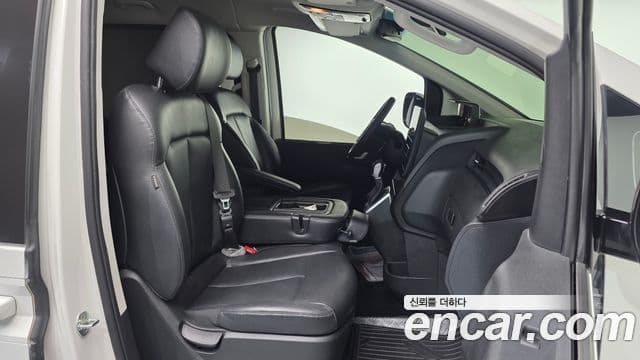 Hyundai Staria Modern, 2022 10