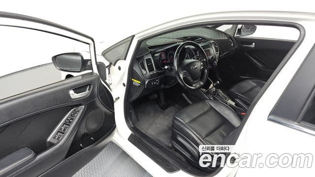 Kia K3 Trendy, 2014 10