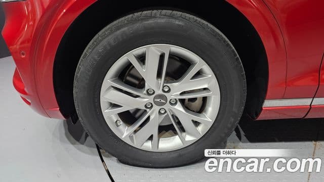 Genesis GV70, 2022 4