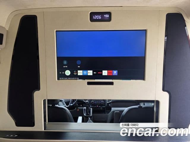 Hyundai 쏠라티 лимузин, 2022 9