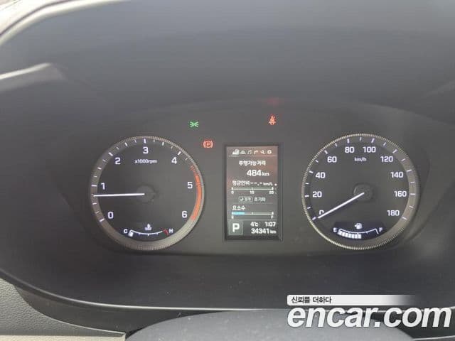 Hyundai 쏠라티 лимузин, 2022 15