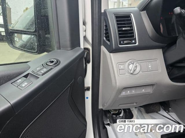 Hyundai 쏠라티 лимузин, 2022 19