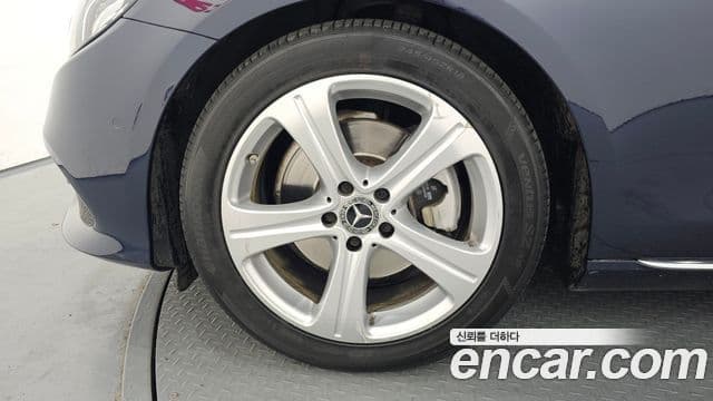 Mercedes-Benz E-класс W213 Avantgarde, 2018 все фото