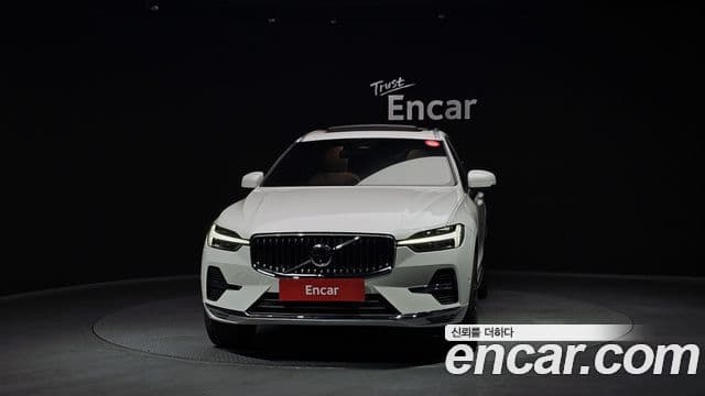 Volvo XC60 2세대 B5 Ultimate Bright, 2024 3
