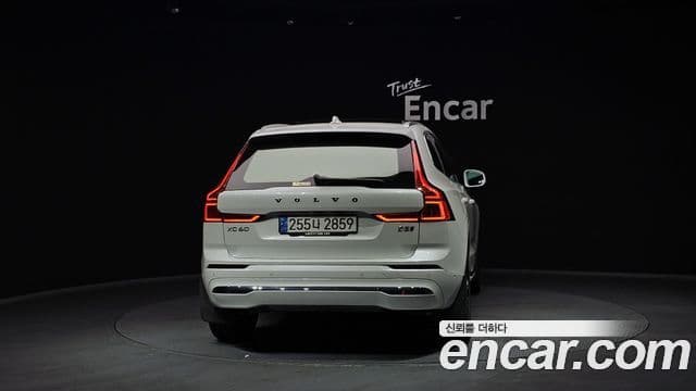 Volvo XC60 2세대 B5 Ultimate Bright, 2024 4