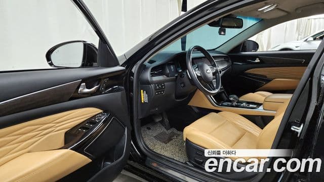 Kia K7 Premier гибрид Signature, 2020 10