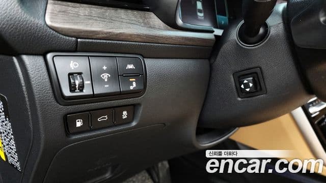 Kia K7 Premier гибрид Signature, 2020 16