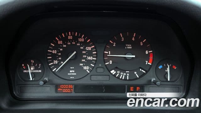 BMW 5시리즈 E34, 2001 8