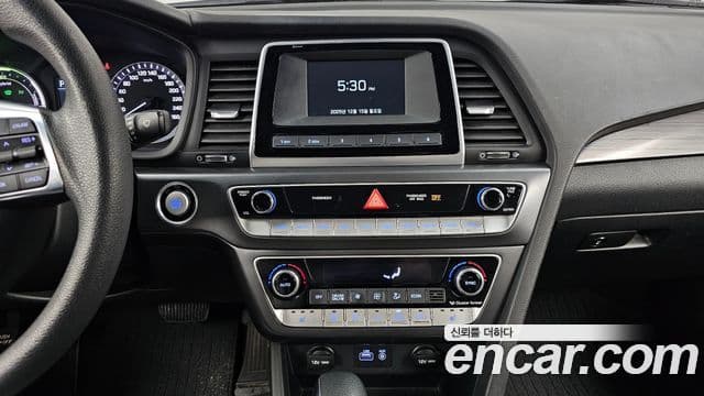 Hyundai Sonata New 라이즈 гибрид Smart, 2018 16