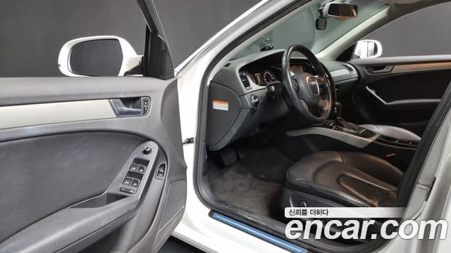 Audi New A4 B8, 2012 10