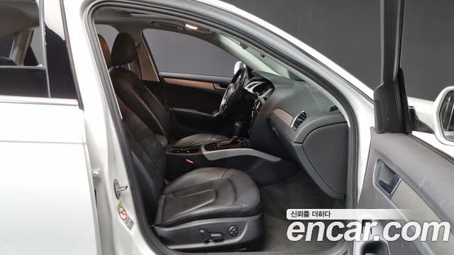 Audi New A4 B8, 2012 11