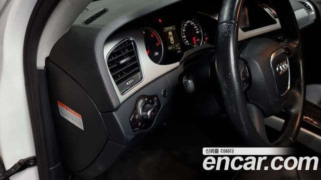 Audi New A4 B8, 2012 14