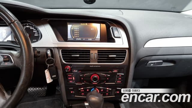 Audi New A4 B8, 2012 15