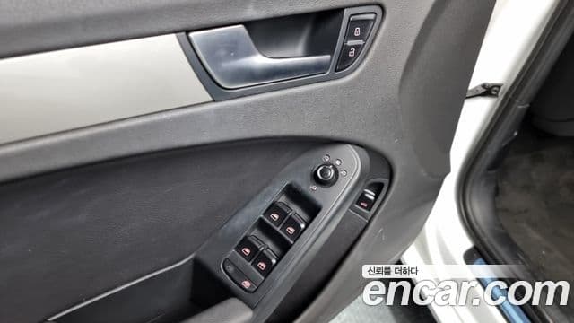 Audi New A4 B8, 2012 17