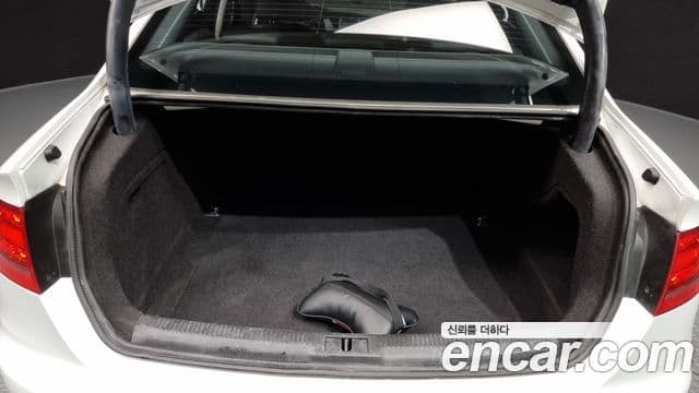 Audi New A4 B8, 2012 20