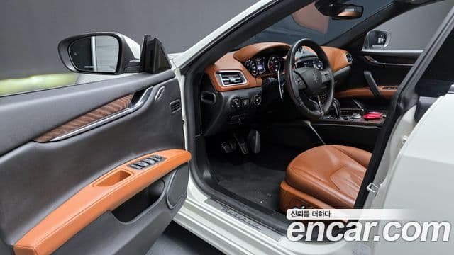 Maserati 기블리 3세대, 2022 10