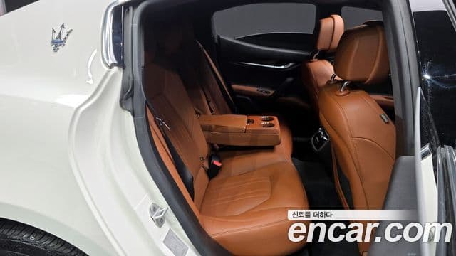 Maserati 기블리 3세대, 2022 12