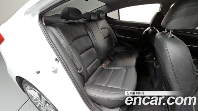 Hyundai Avante AD 1.6 GDI Value Plus, 2018 12