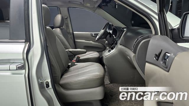 Kia Carnival R President, 2013 10