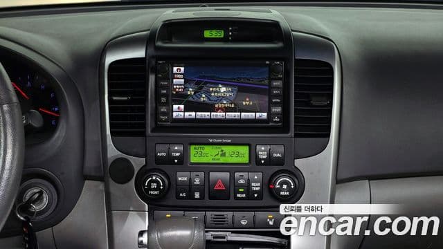 Kia Carnival R President, 2013 16