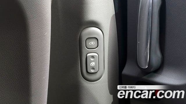 Kia Carnival R President, 2013 19