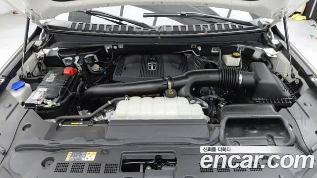 Lincoln Navigator 4세대 3.5L чёрный Label, 2023 8