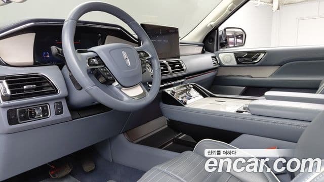 Lincoln Navigator 4세대 3.5L чёрный Label, 2023 10