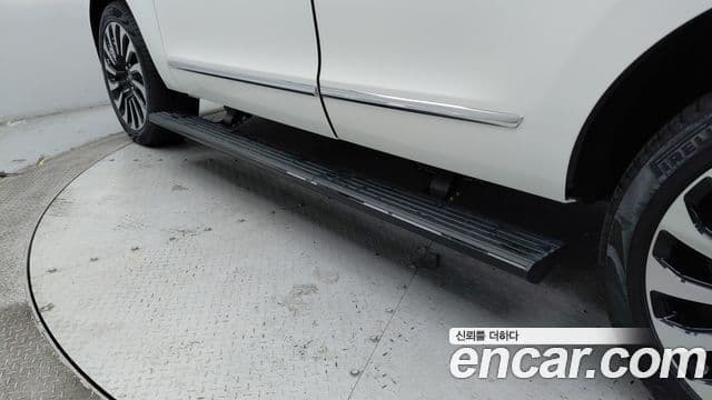 Lincoln Navigator 4세대 3.5L чёрный Label, 2023 11