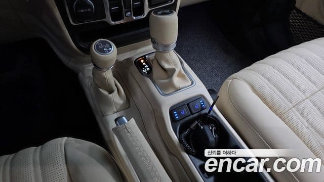 Jeep Wrangler (JL) 2.0 Sahara 4도어, 2024 9