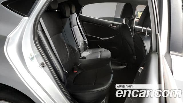 Hyundai Accent(новый кузов / новое поколение) 1.4 VVT Smart, 2015 12