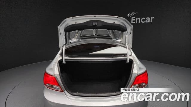 Hyundai Accent(новый кузов / новое поколение) 1.4 VVT Smart, 2015 20