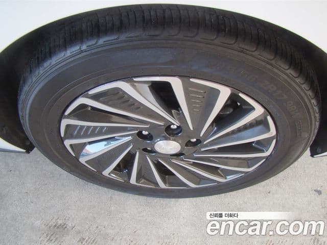 Hyundai Sonata гибрид (DN8) Family, 2020 18