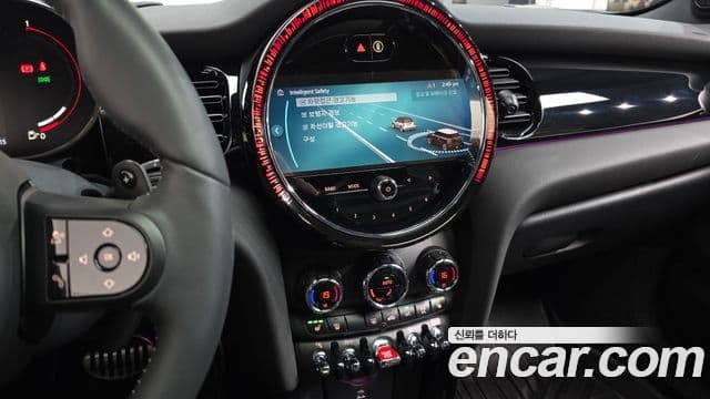 Mini Cooper S 3세대, 2024 17