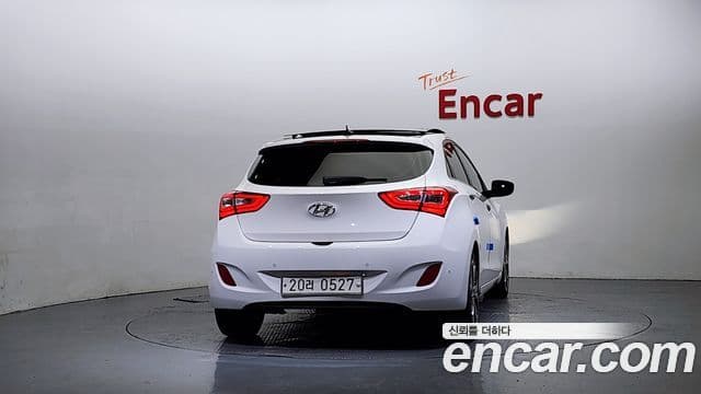 Hyundai i30(новый кузов / новое поколение) дизель 1.6 VGT Extreme, 2012 4