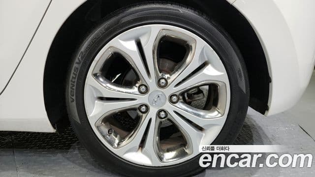 Hyundai i30(новый кузов / новое поколение) дизель 1.6 VGT Extreme, 2012 все фото