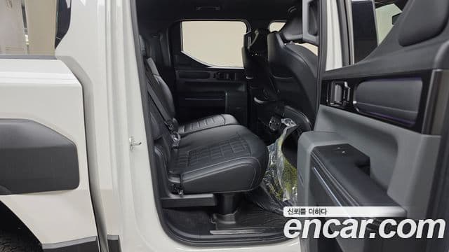 Kia 타스만 X-Pro, 2026 12