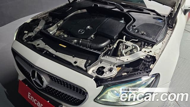 Mercedes-Benz E-класс W213 E220d кабриолет, 2018 6